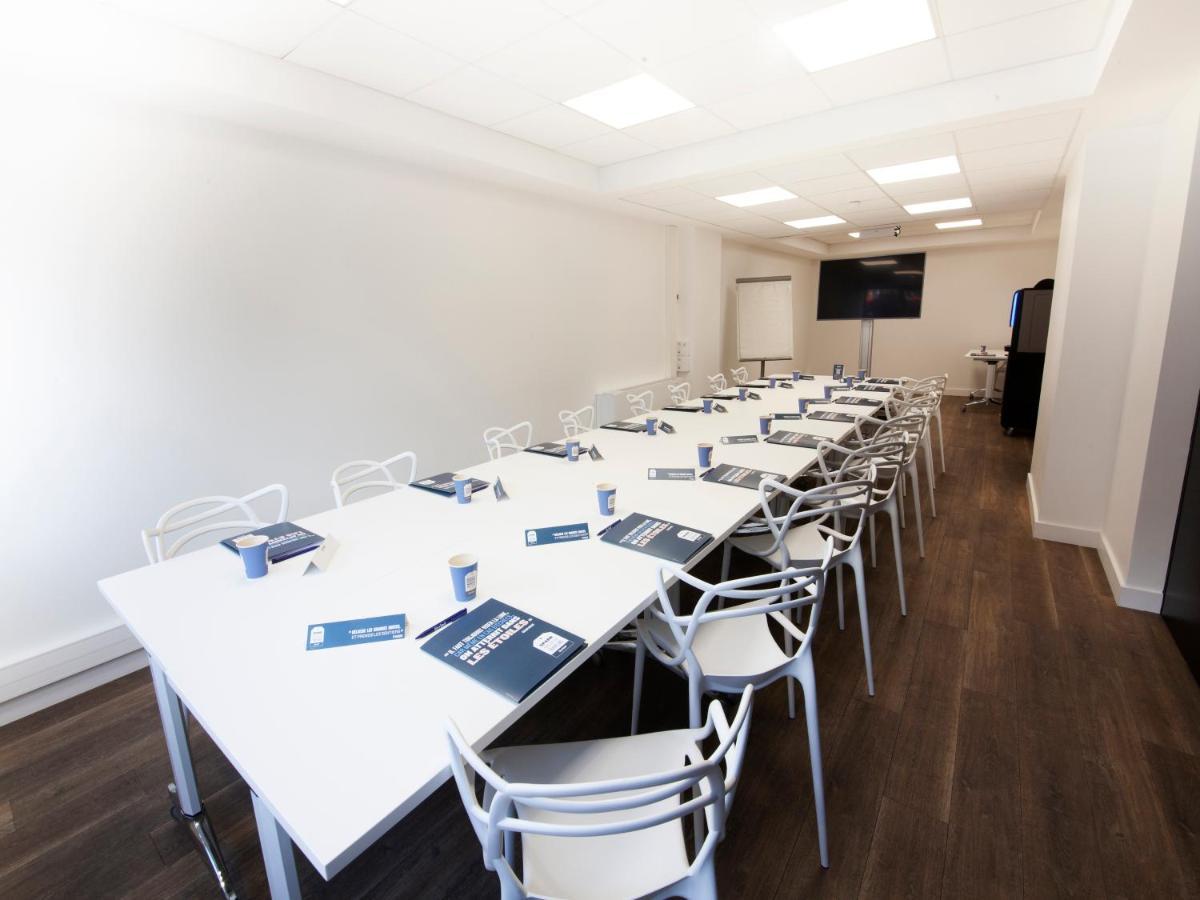 Kyriad Hotel Clermont Ferrand Centre Екстериор снимка