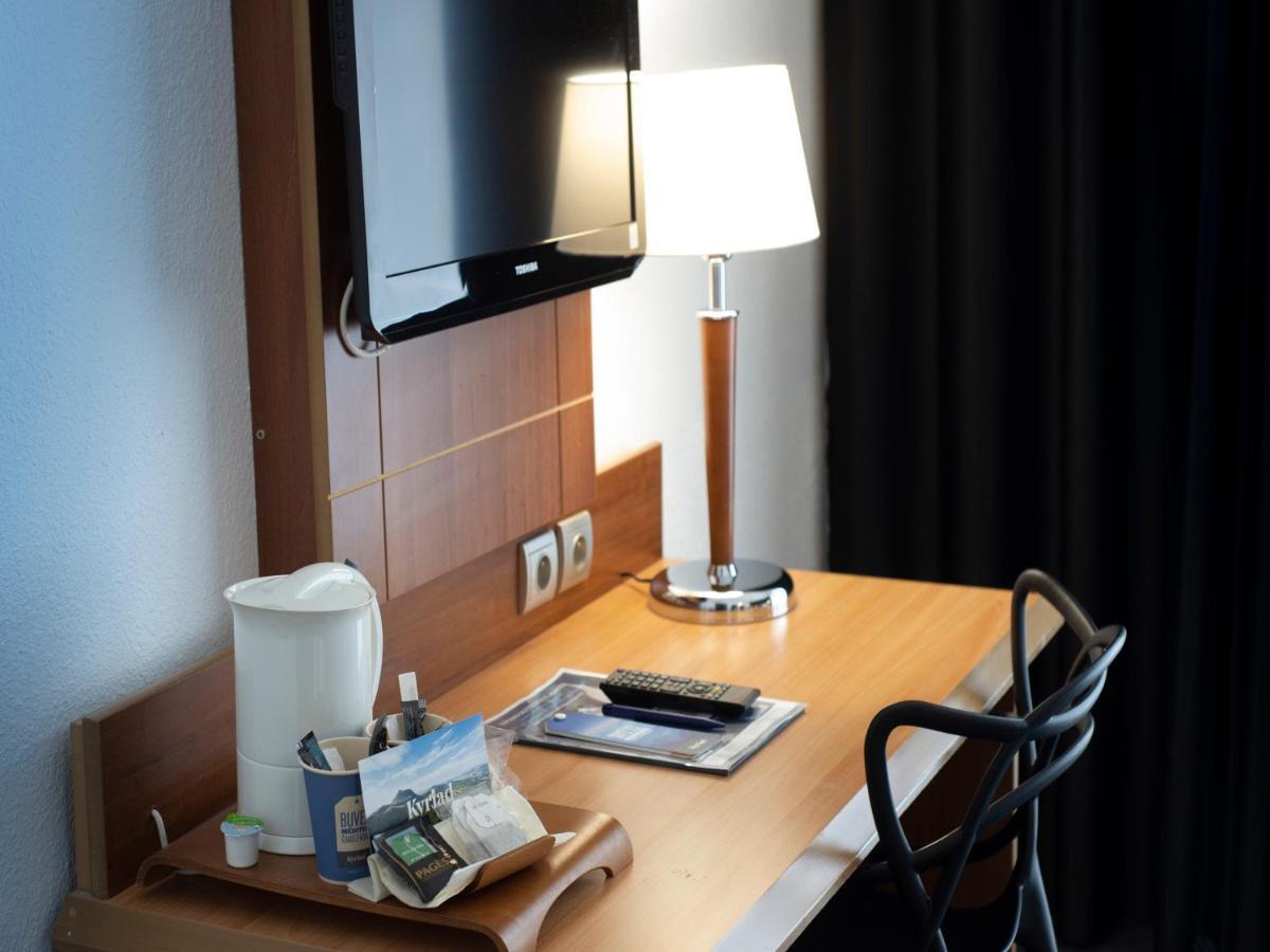 Kyriad Hotel Clermont Ferrand Centre Екстериор снимка