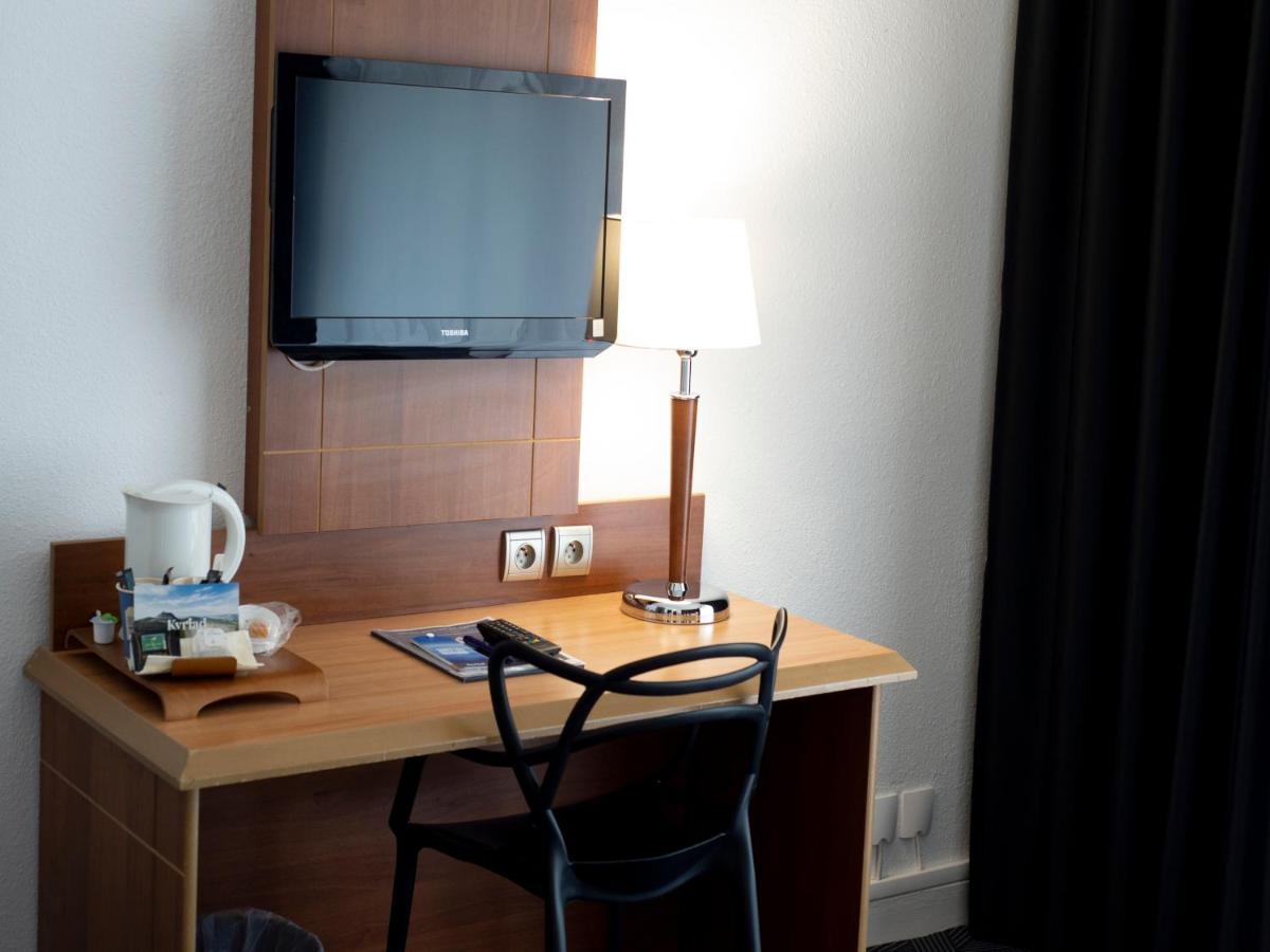 Kyriad Hotel Clermont Ferrand Centre Екстериор снимка