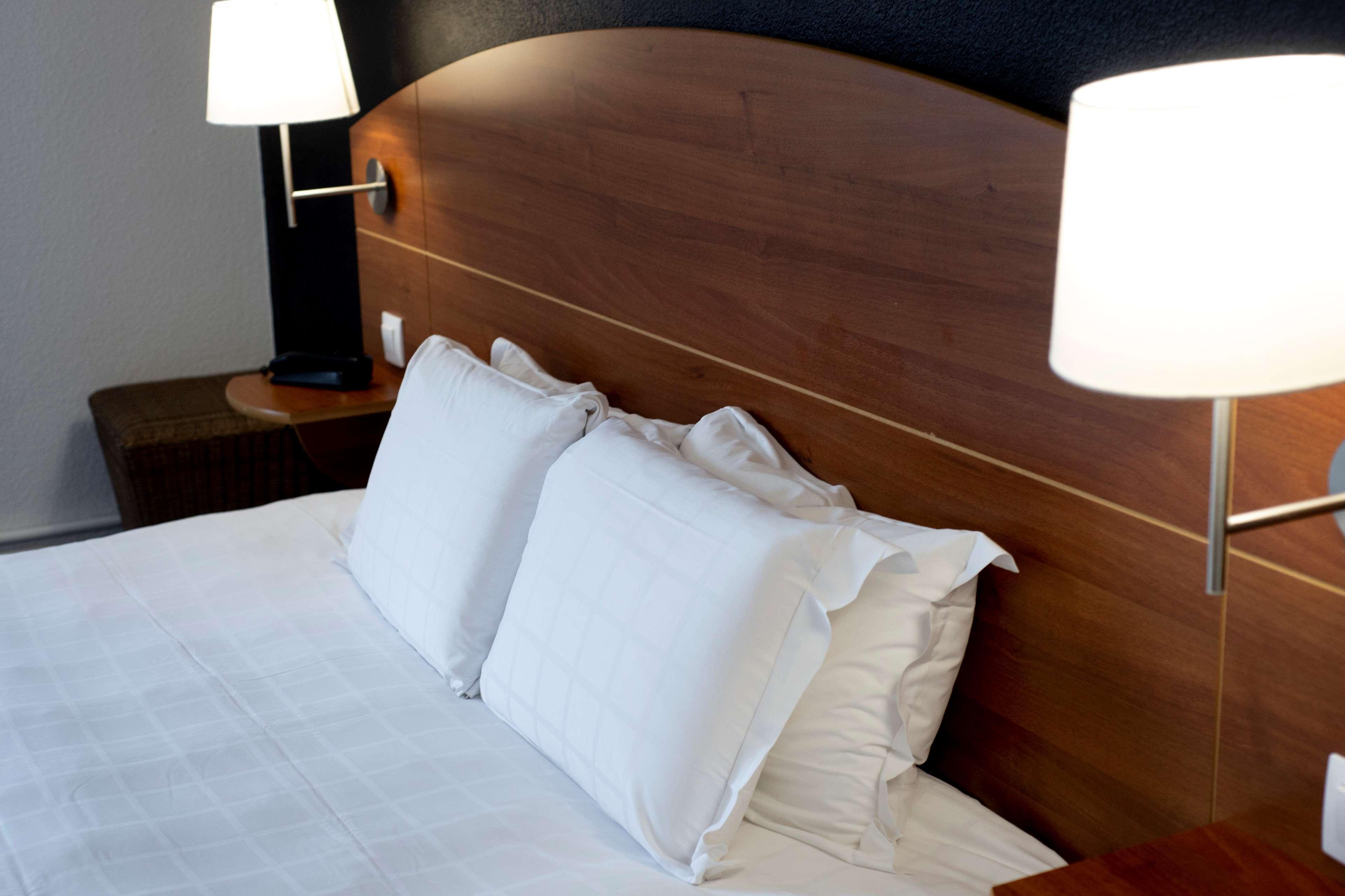 Kyriad Hotel Clermont Ferrand Centre Екстериор снимка
