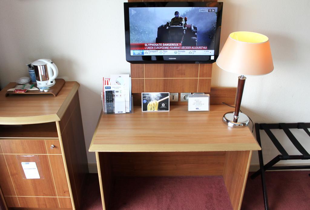 Kyriad Hotel Clermont Ferrand Centre Екстериор снимка