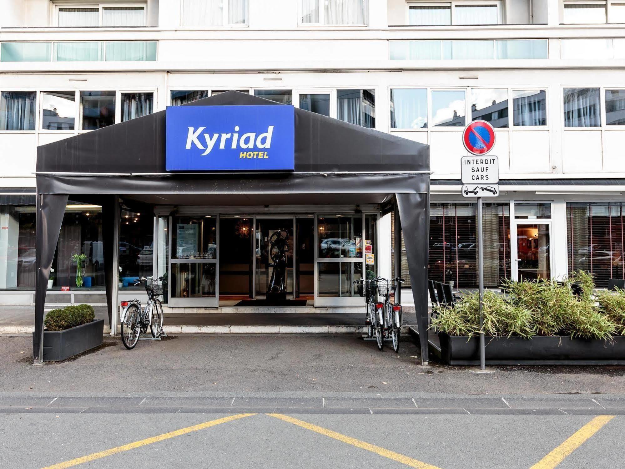 Kyriad Hotel Clermont Ferrand Centre Екстериор снимка